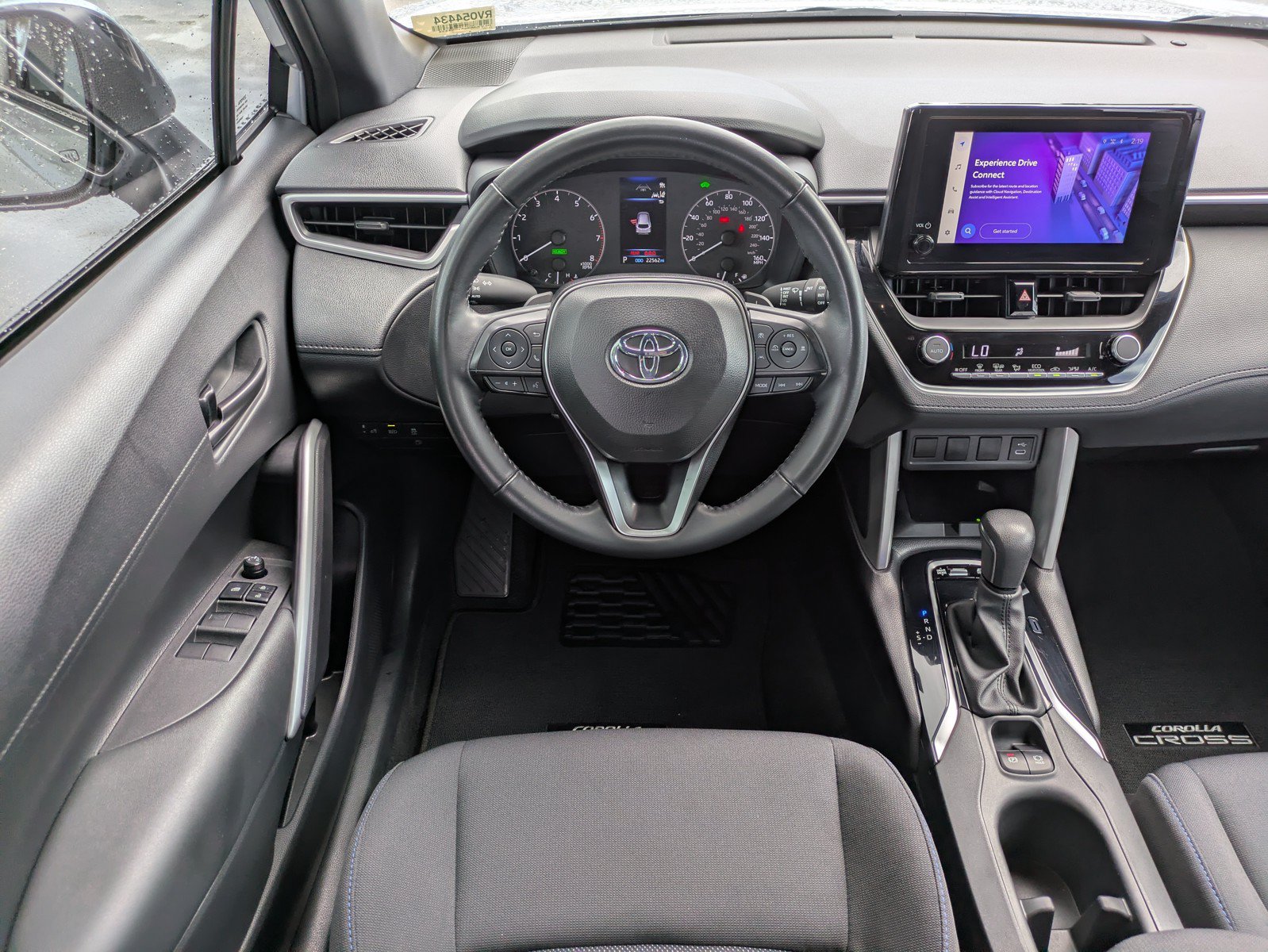 Used 2024 Toyota Corolla Cross AWD Hybrid image 12