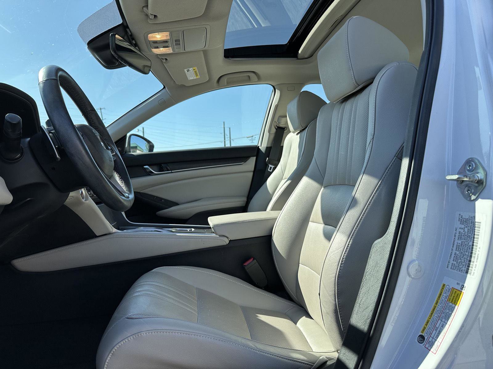 Used 2019 Honda Accord EX-L image 11