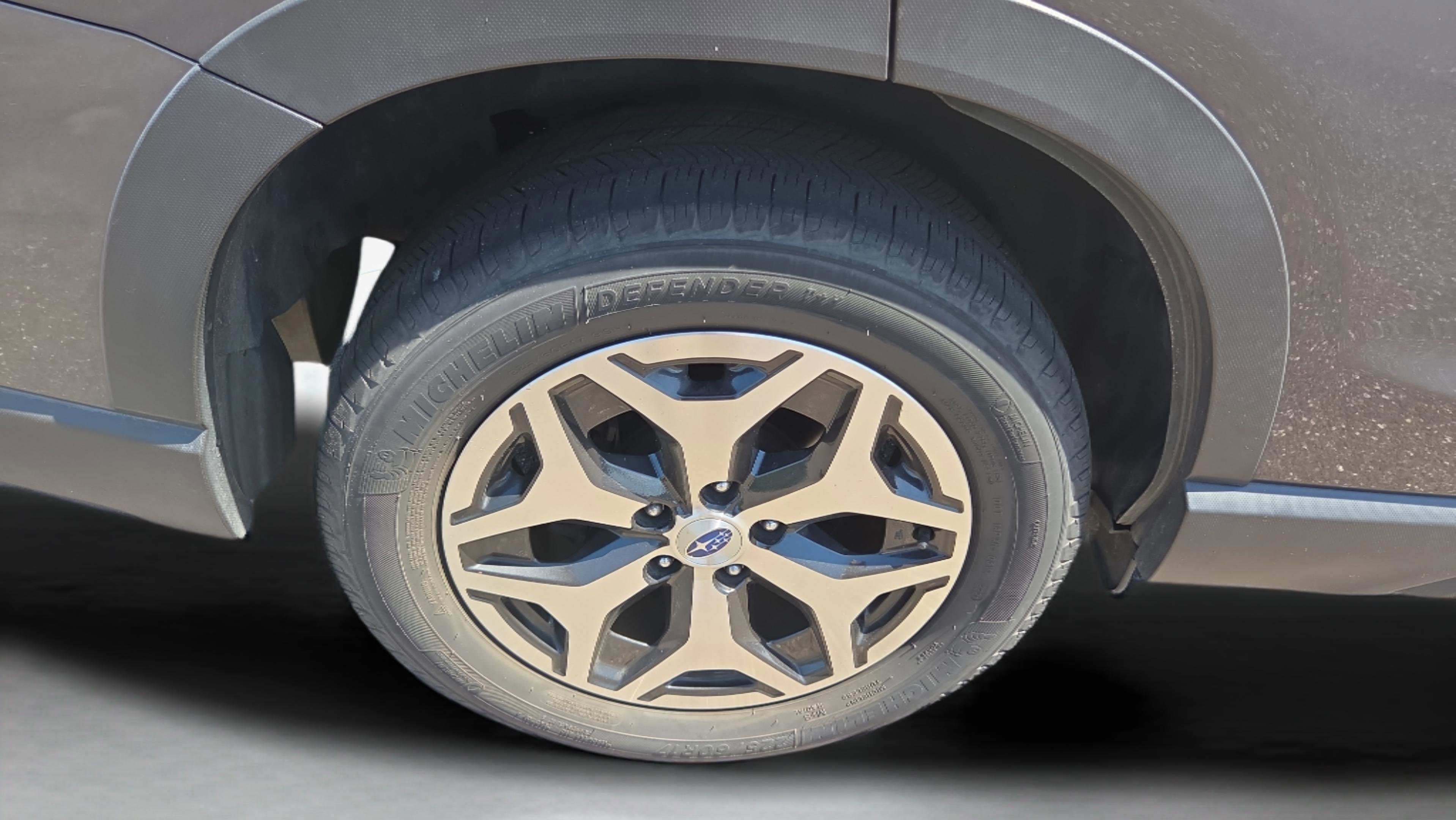 Used 2021 Subaru Forester Premium AWD/4WD image 37