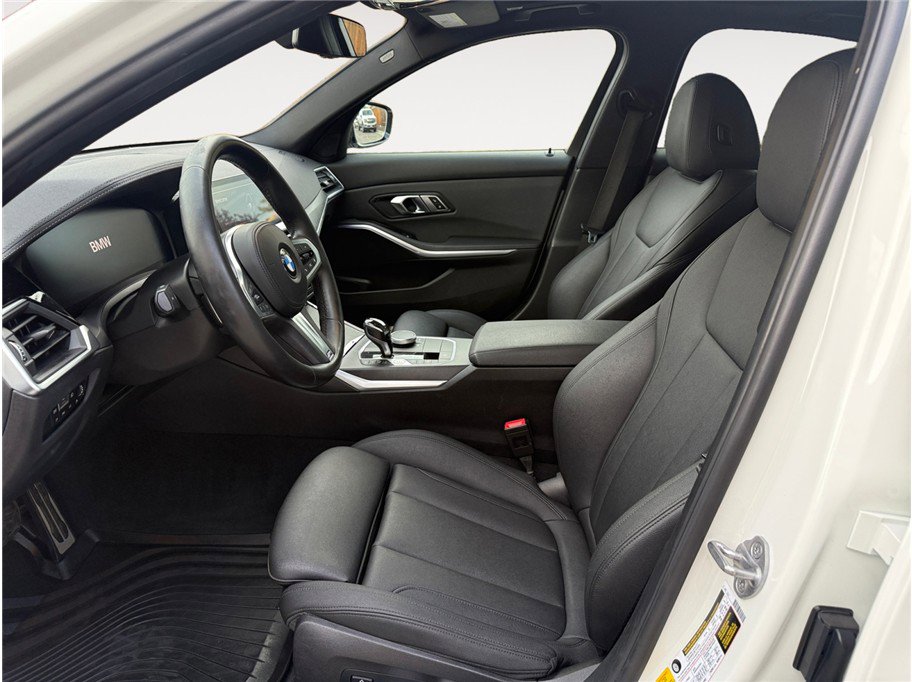 Used 2020 BMW M340i w/ Parking Assistance Package image 9