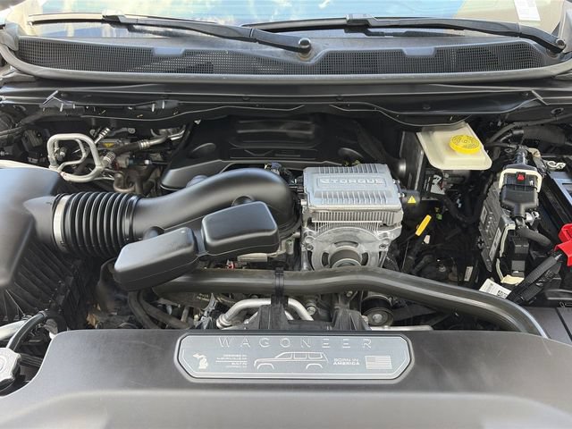 Used 2022 Jeep Wagoneer Series III w/ Premium Group I AWD/4WD image 37