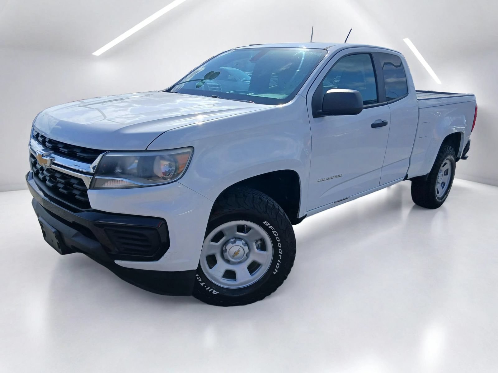 Used 2021 Chevrolet Colorado W/T w/ WT Convenience Package RWD image 2