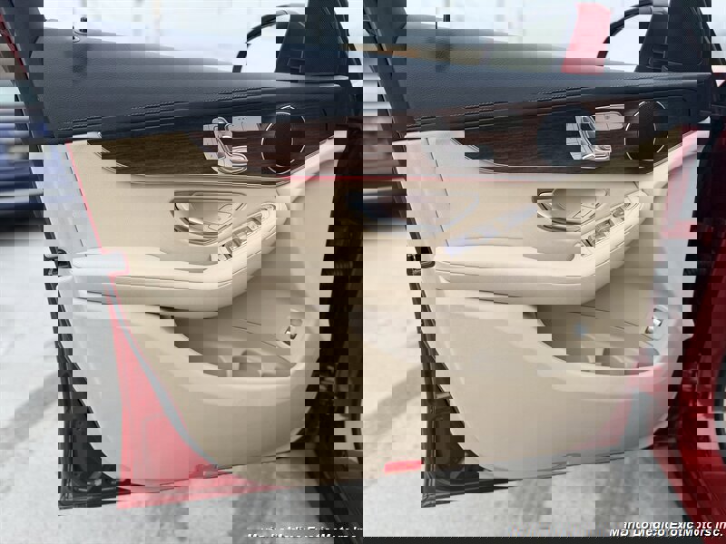 Used 2022 Mercedes-Benz GLC 300 4MATIC w/ Premium Package Lite image 27