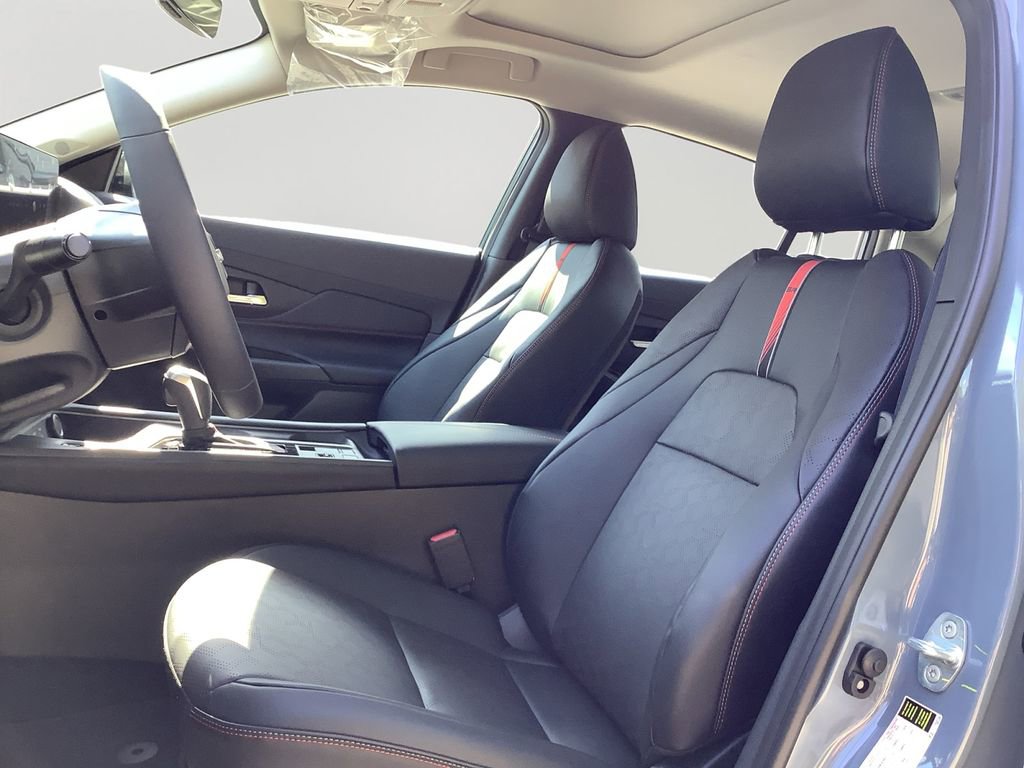 New 2026 Nissan Sentra SR w/ SR Premium Package FWD image 24