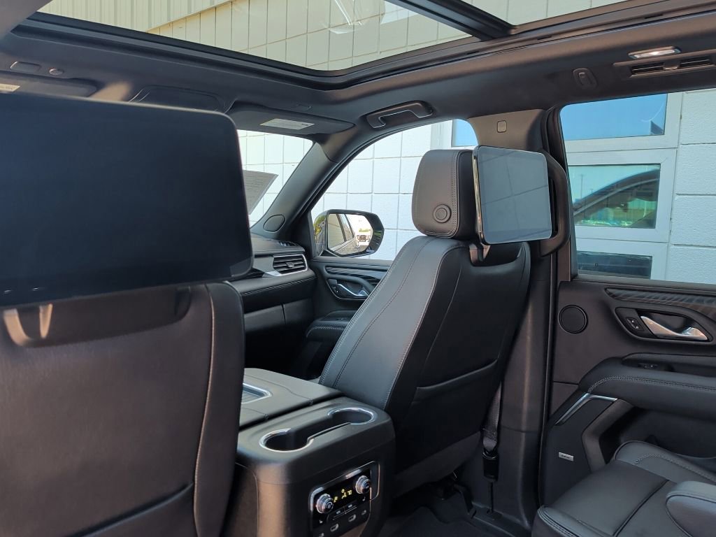 Used 2023 GMC Yukon Denali AWD/4WD image 17