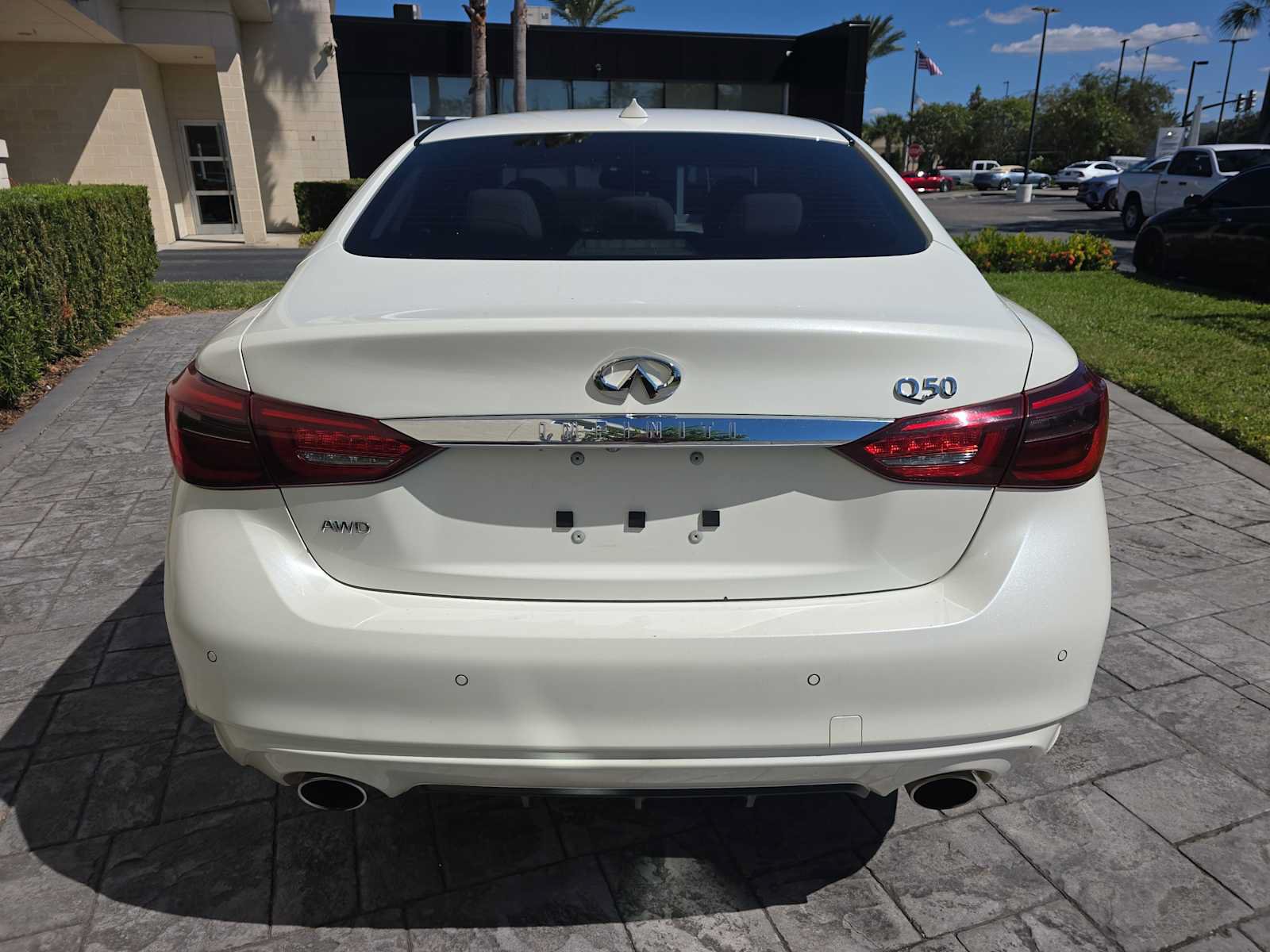 Used 2020 INFINITI Q50 Luxe w/ Essential Package (3.0T Luxe) AWD/4WD image 5