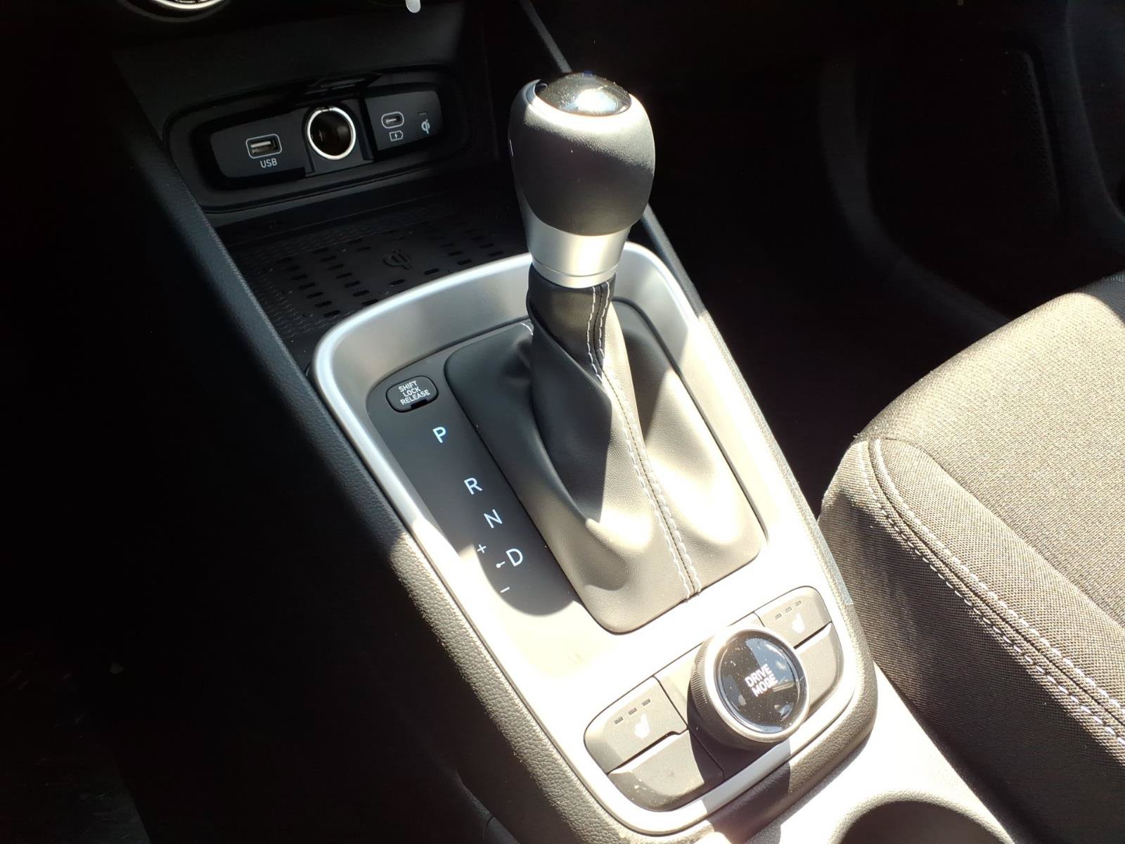 New 2026 Hyundai Venue SEL FWD image 18