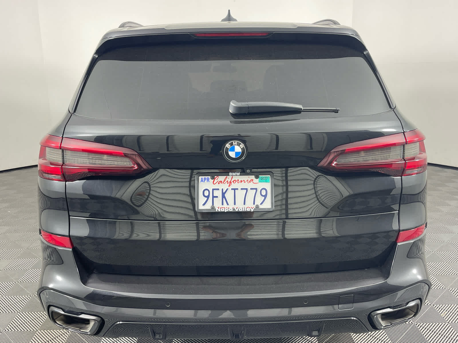 Used 2023 BMW X5 sDrive40i w/ M Sport Package RWD image 4