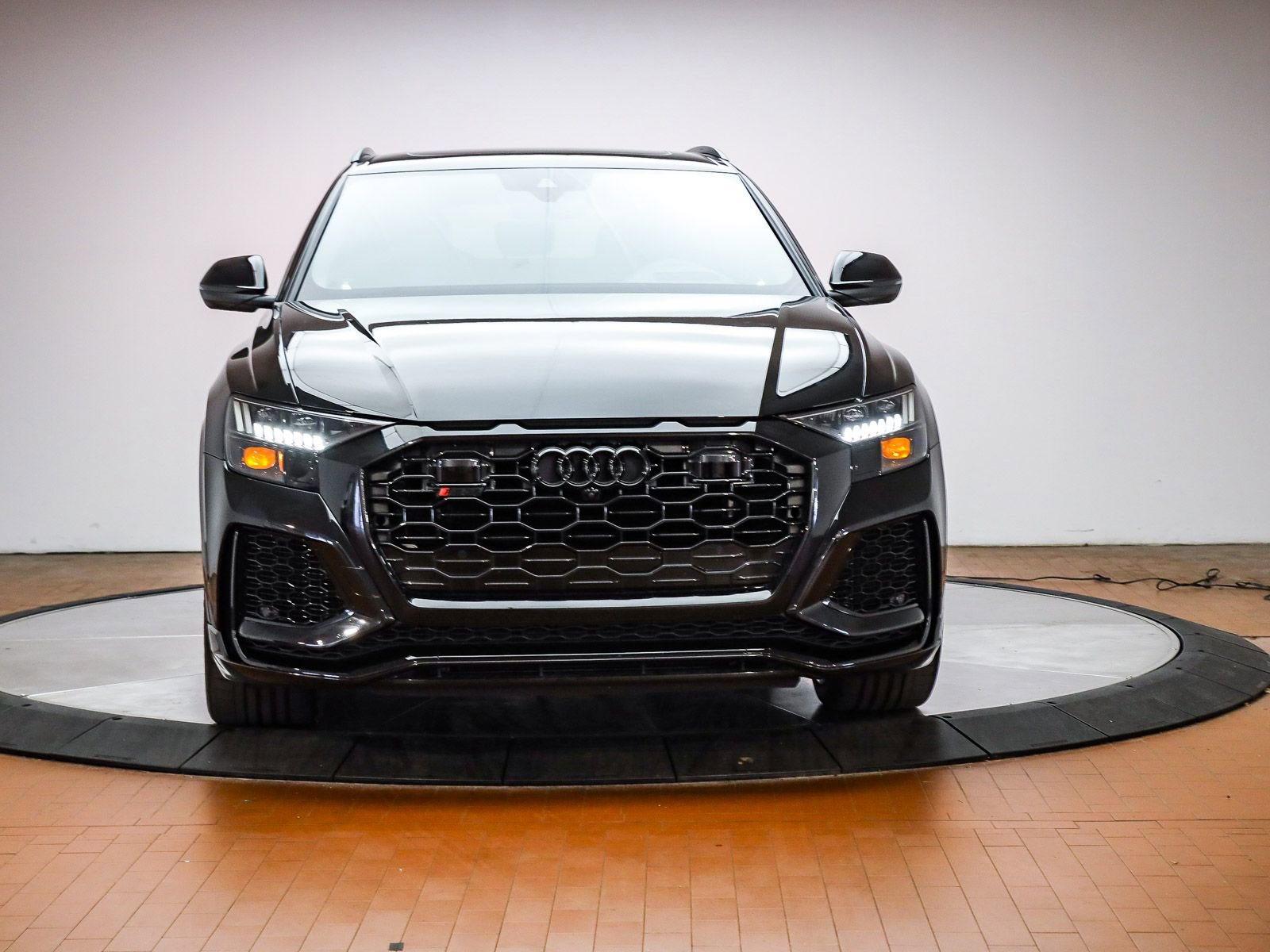 Used 2022 Audi RS Q8 image 14