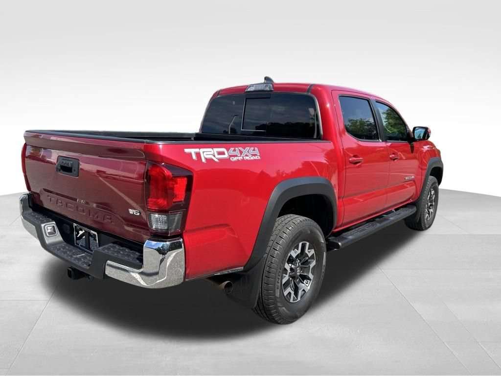 Used 2019 Toyota Tacoma TRD Off-Road AWD/4WD image 5