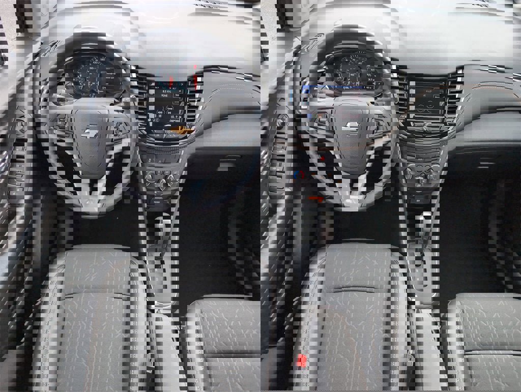 Certified 2022 Chevrolet Trax LT w/ LT Convenience Package image 24