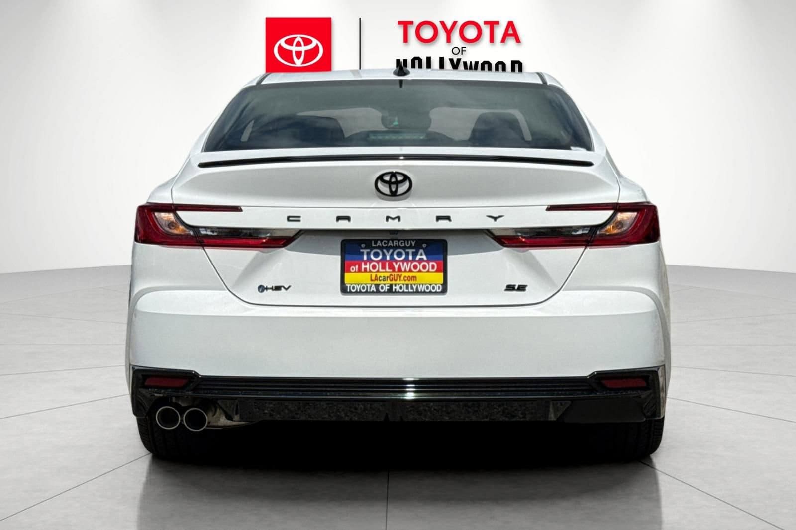 New 2026 Toyota Camry Hybrid FWD image 5