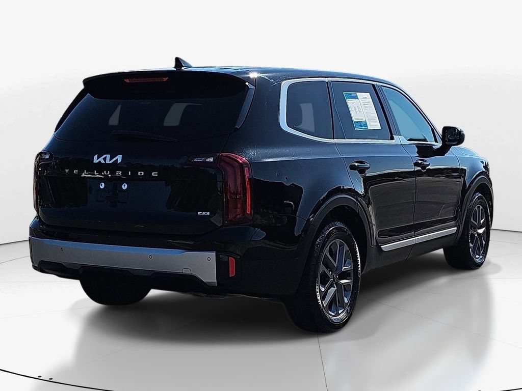 Used 2023 Kia Telluride LX AWD/4WD image 6