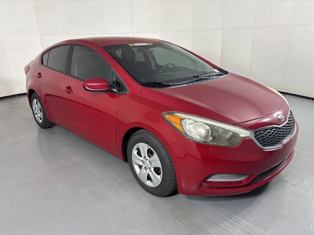 Used 2016 Kia Forte LX image 2