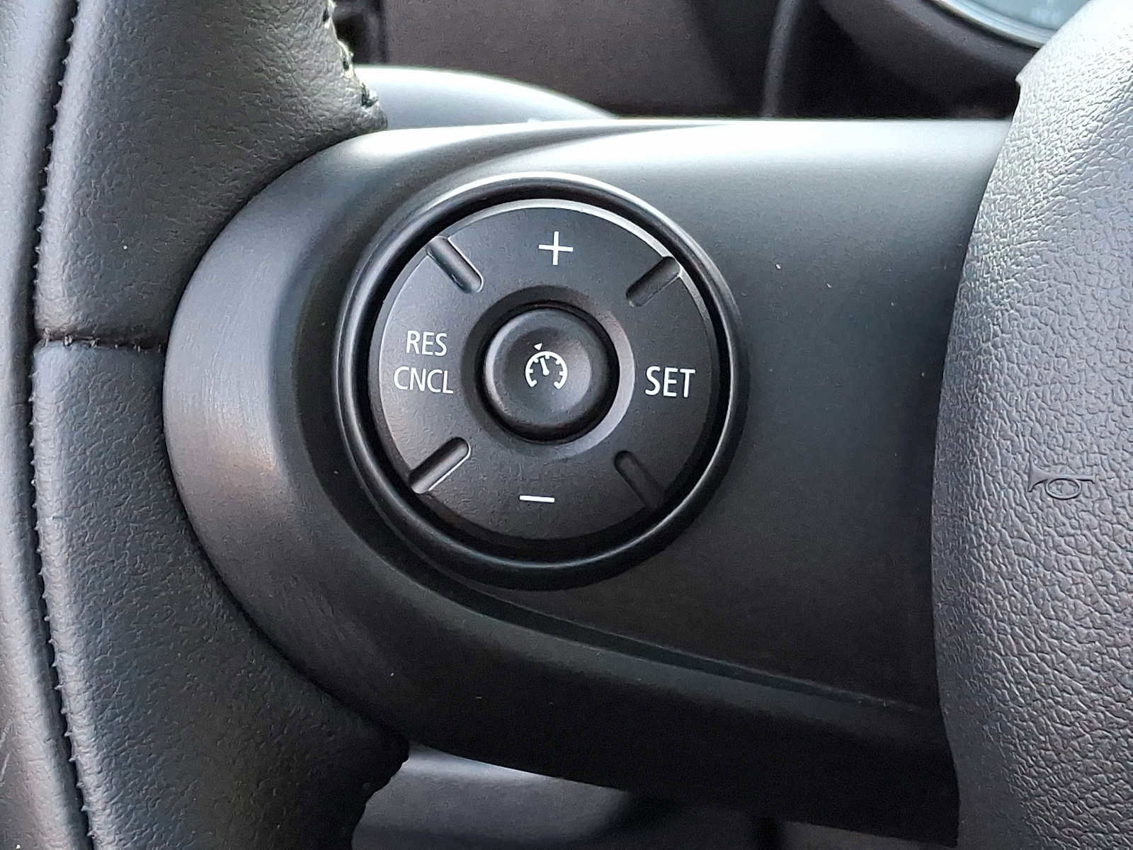 Used 2017 MINI Cooper Clubman S image 19