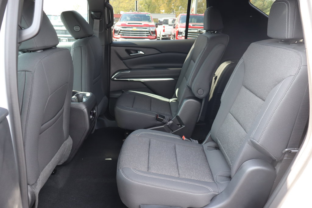 New 2027 Chevrolet Traverse LT w/ Midnight/Sport Edition AWD/4WD image 23