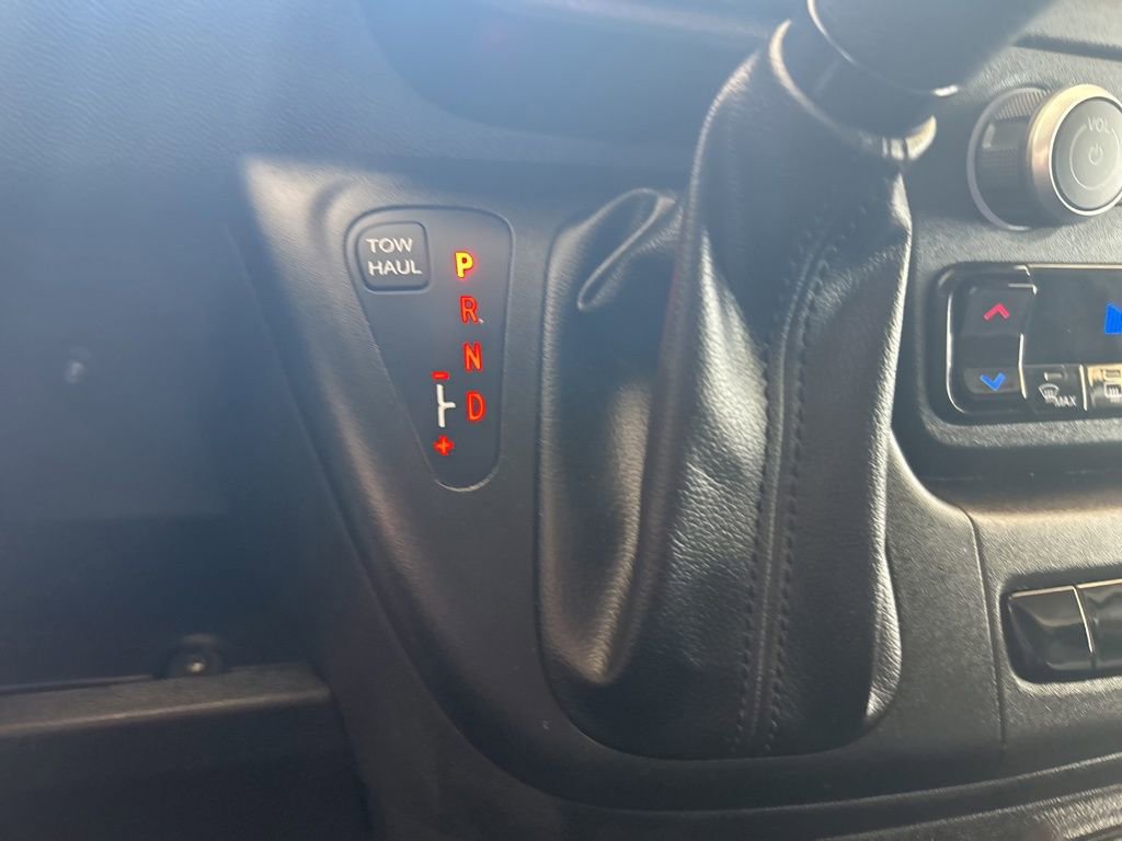 Used 2025 RAM ProMaster 2500 w/ Convenience Group FWD image 8