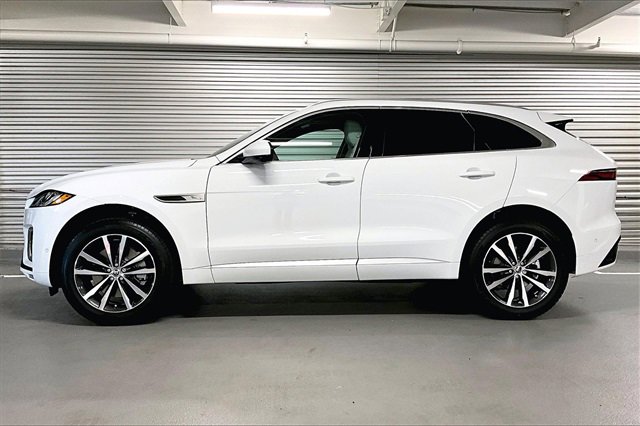 New 2026 Jaguar F-PACE R-Dynamic S image 3