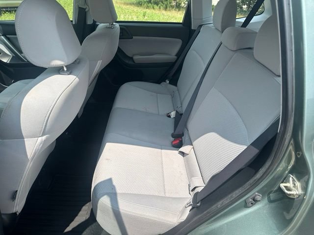 Used 2017 Subaru Forester 2.5i AWD/4WD image 21