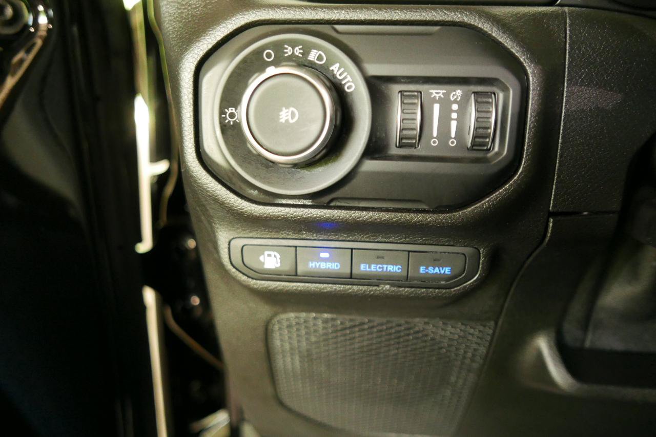 Used 2021 Jeep Wrangler Unlimited Rubicon 4xe w/ Cold Weather Group AWD/4WD image 25