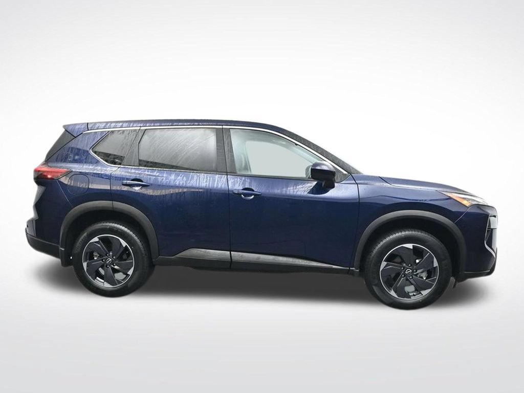 Used 2025 Nissan Rogue SV w/ SV Premium Package AWD/4WD image 9