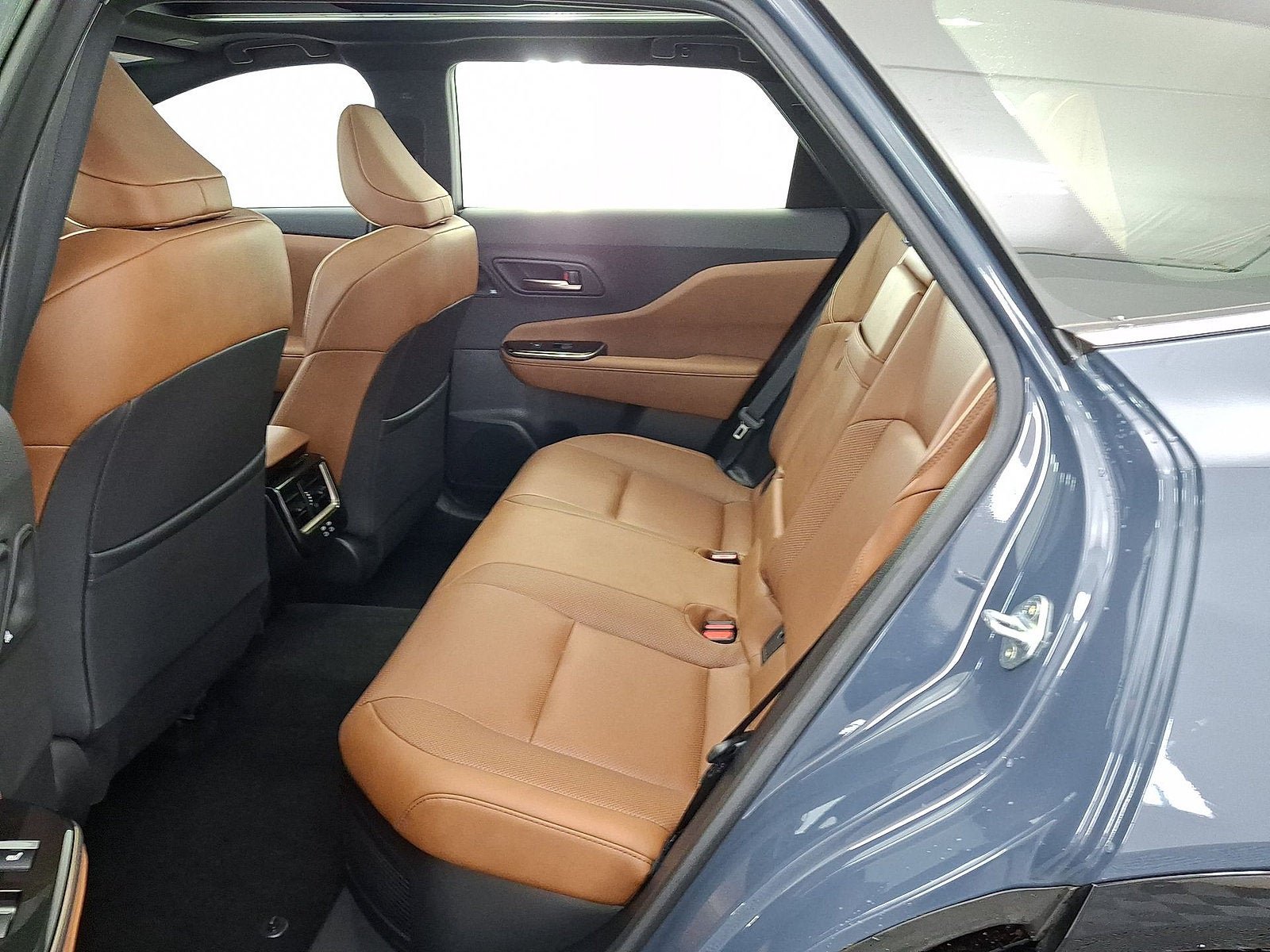 Certified 2025 Toyota Crown Signia AWD/4WD image 12