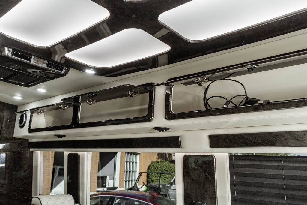 Used 2022 Mercedes-Benz Sprinter 3500 image 33