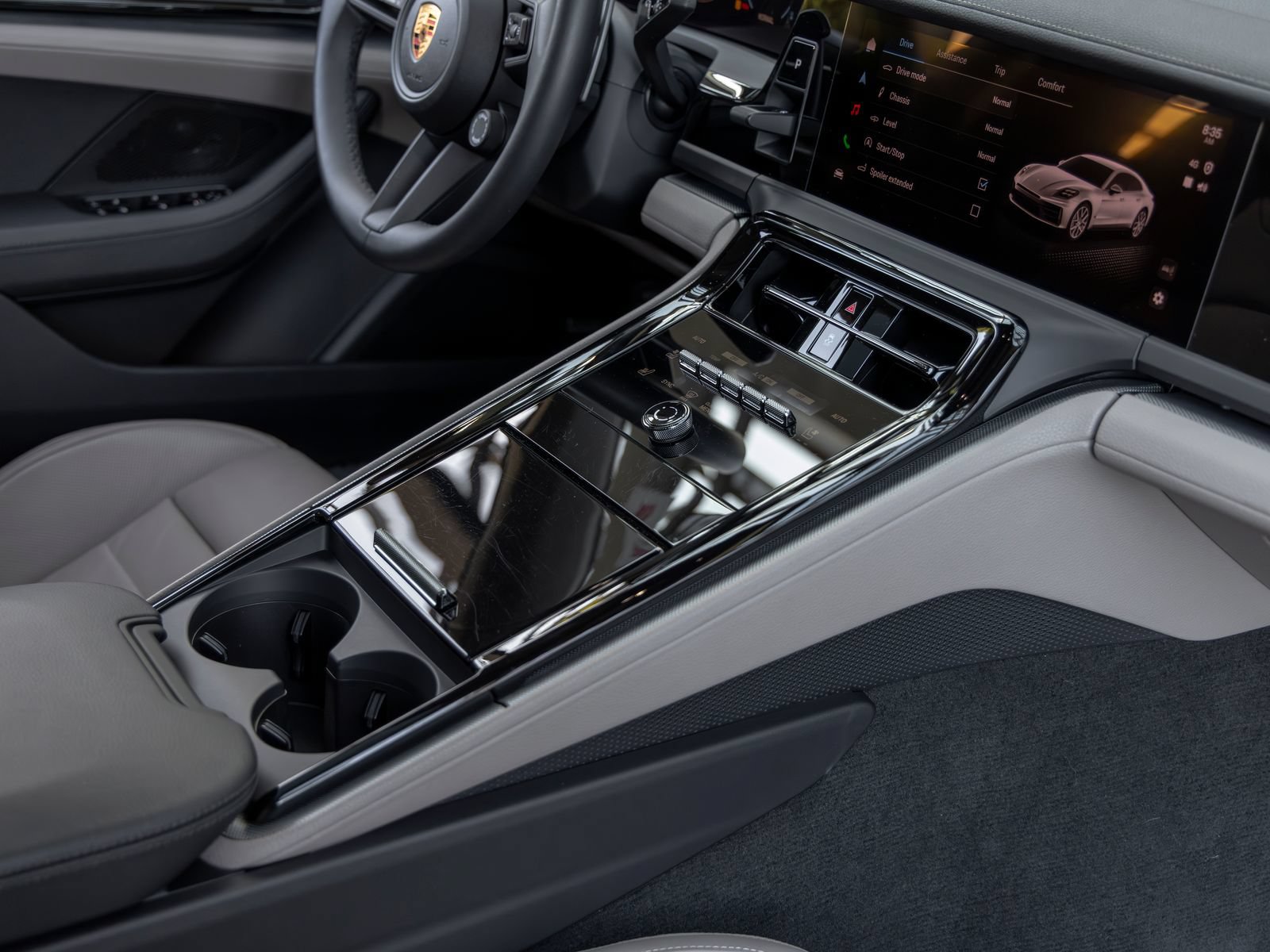 Certified 2025 Porsche Panamera image 55