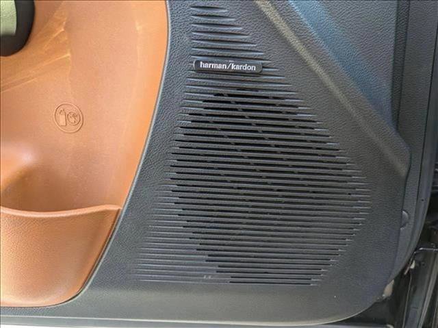 Used 2016 Dodge Challenger SRT Hellcat image 14