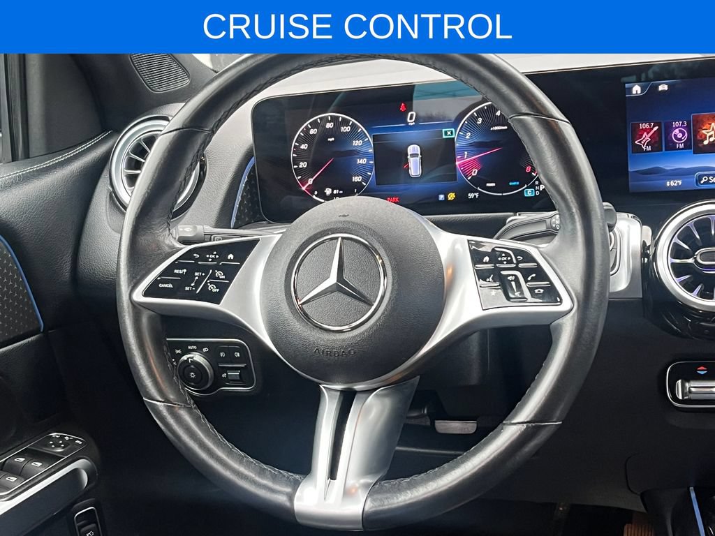 Used 2025 Mercedes-Benz GLB 250 4MATIC image 9