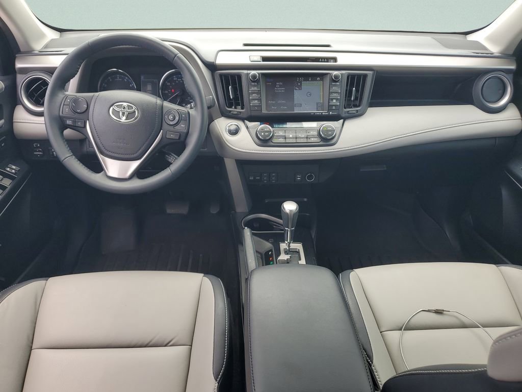 Used 2017 Toyota RAV4 Limited FWD image 11