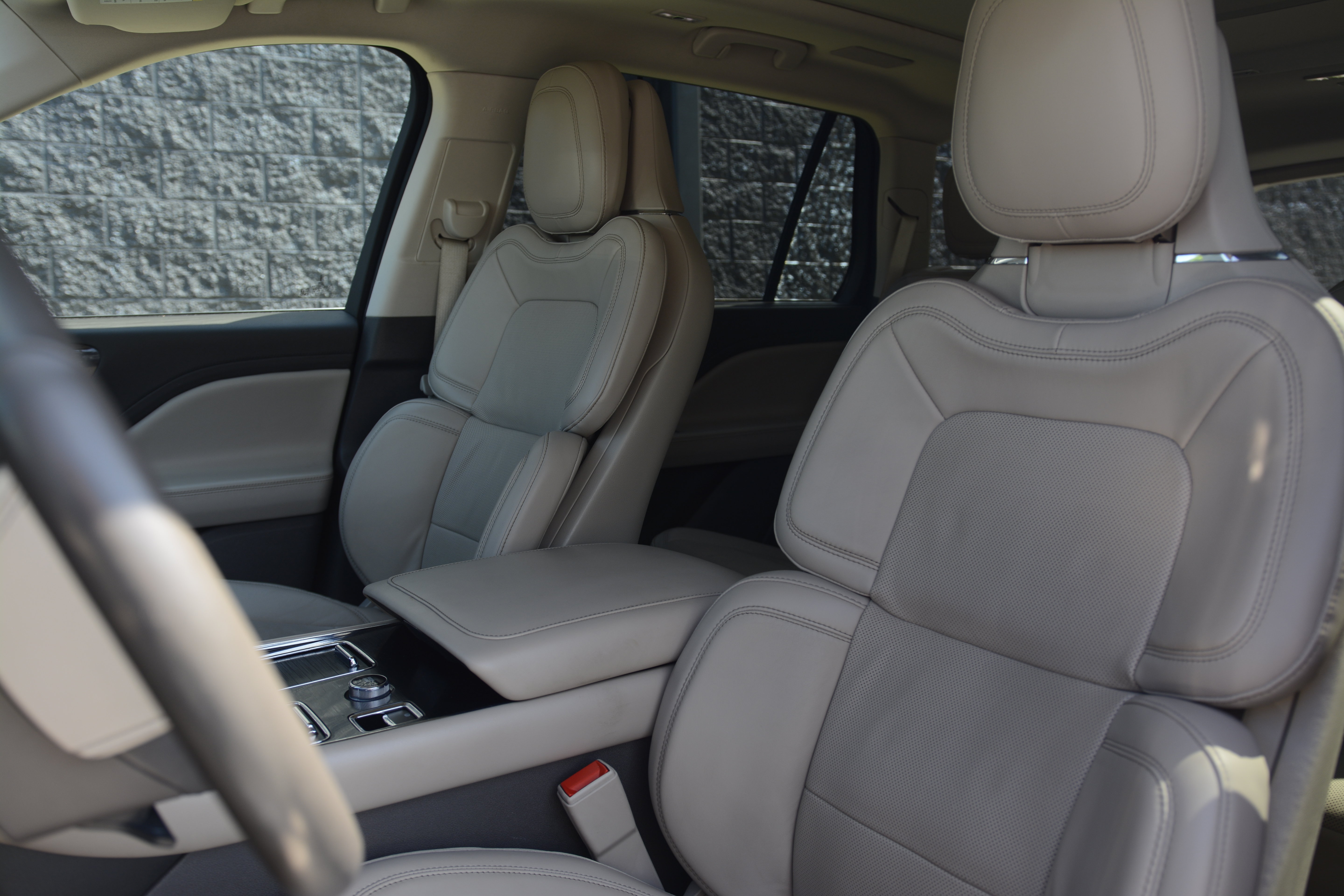 Used 2020 Lincoln Aviator Reserve w/ Equipment Group 202A AWD/4WD image 15