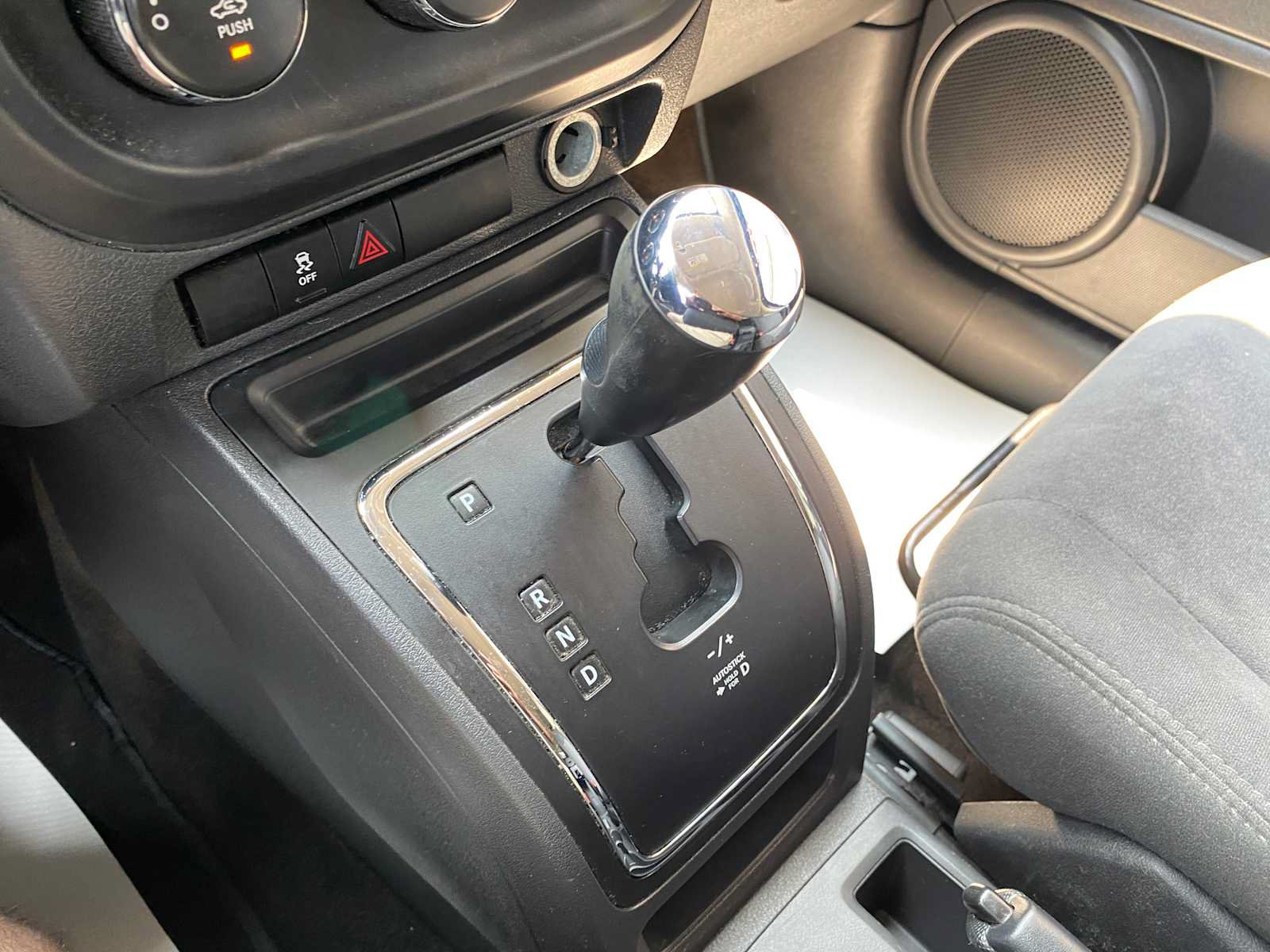 Used 2017 Jeep Compass Sport FWD image 19