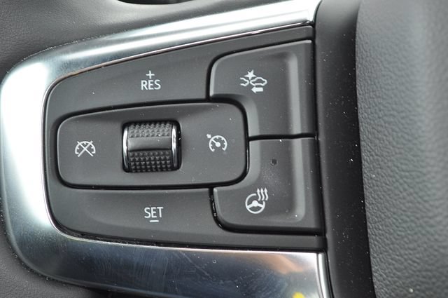 Used 2024 Chevrolet Blazer Premier AWD/4WD image 32
