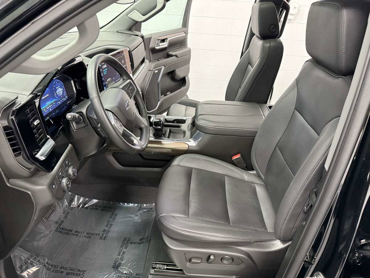 Used 2024 Chevrolet Silverado 1500 RST w/ Convenience Package II image 14