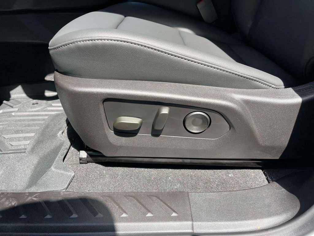 New 2026 GMC Canyon Elevation w/ Convenience Package AWD/4WD image 23