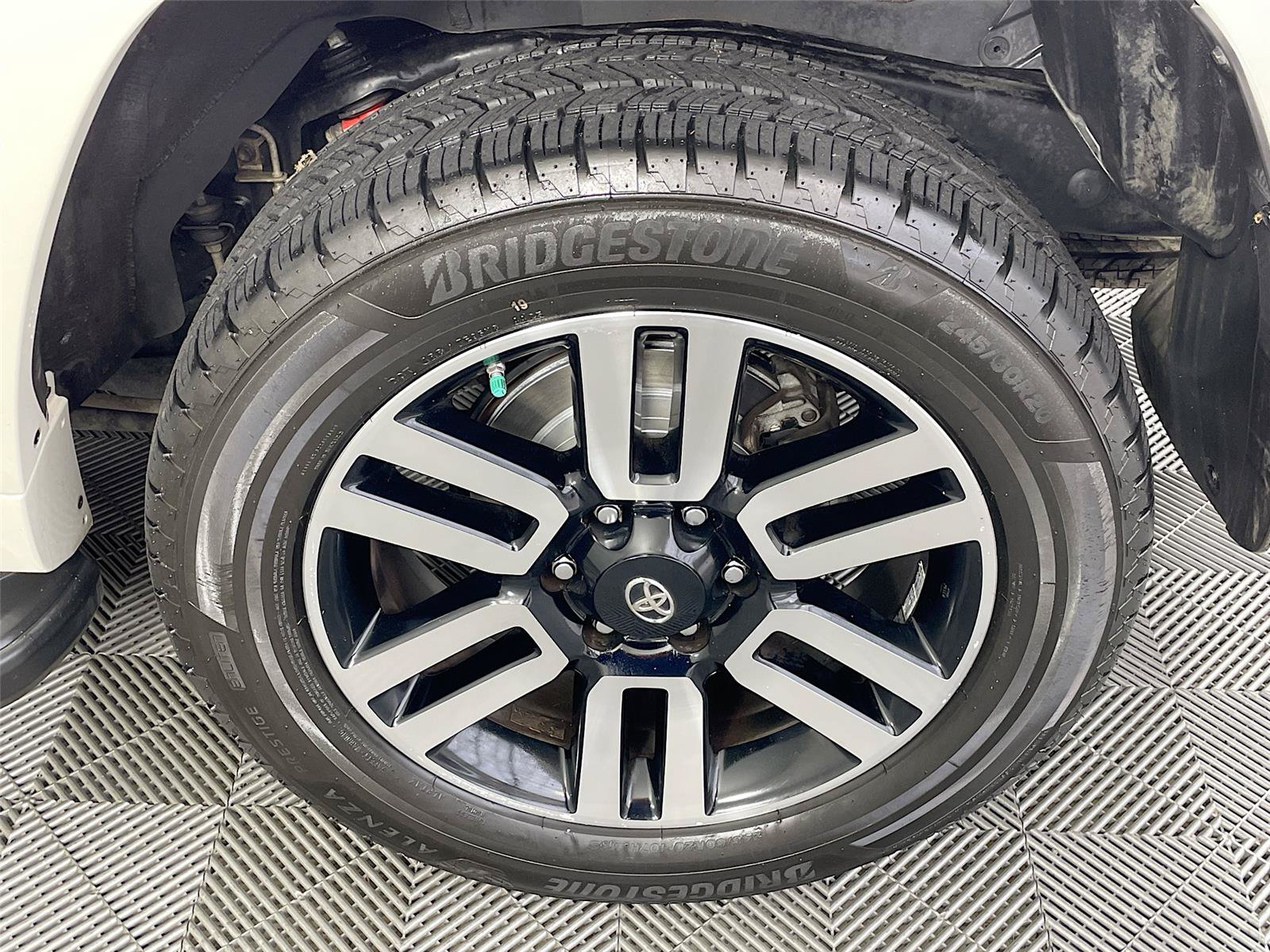Used 2021 Toyota 4Runner Limited AWD/4WD image 35