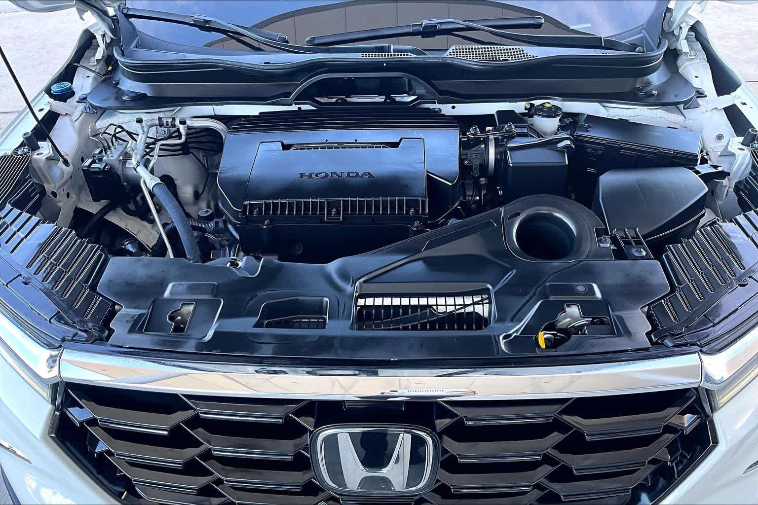 Used 2025 Honda Pilot Touring image 27