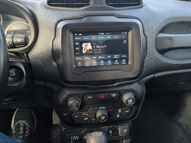 Used 2019 Jeep Renegade Latitude w/ Cold Weather Group AWD/4WD image 3