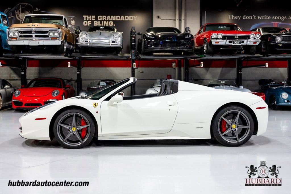 Used 2014 Ferrari 458 Spider RWD image 5