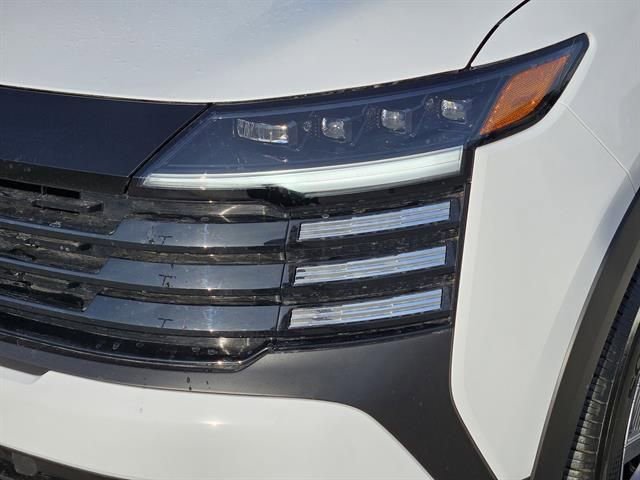 Used 2026 Nissan Kicks S image 5