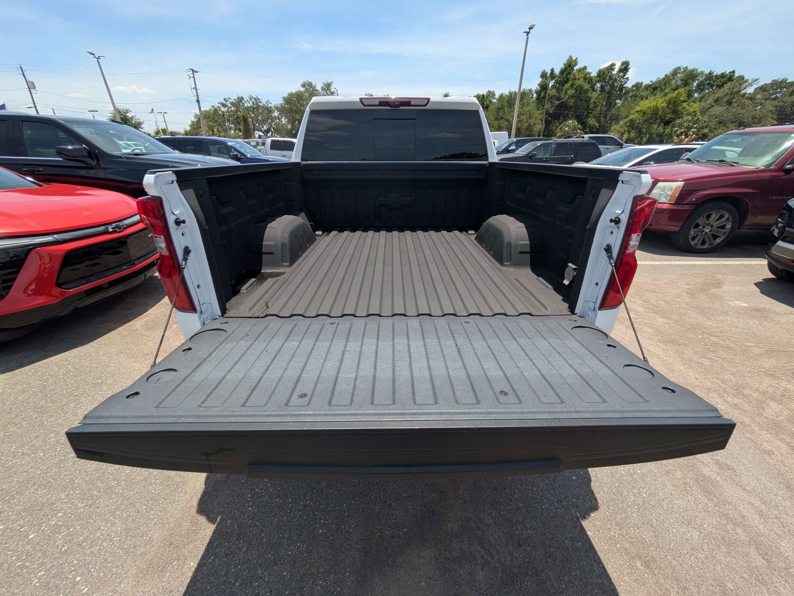 Used 2024 Chevrolet Silverado 1500 LTZ w/ Technology Package AWD/4WD image 11