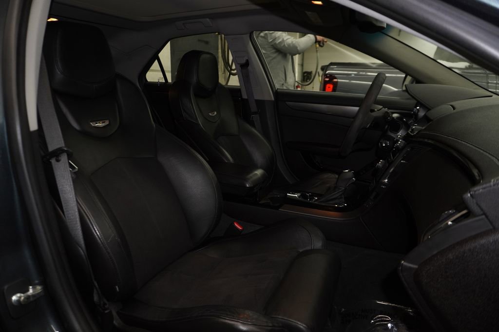 Used 2009 Cadillac CTS V image 33