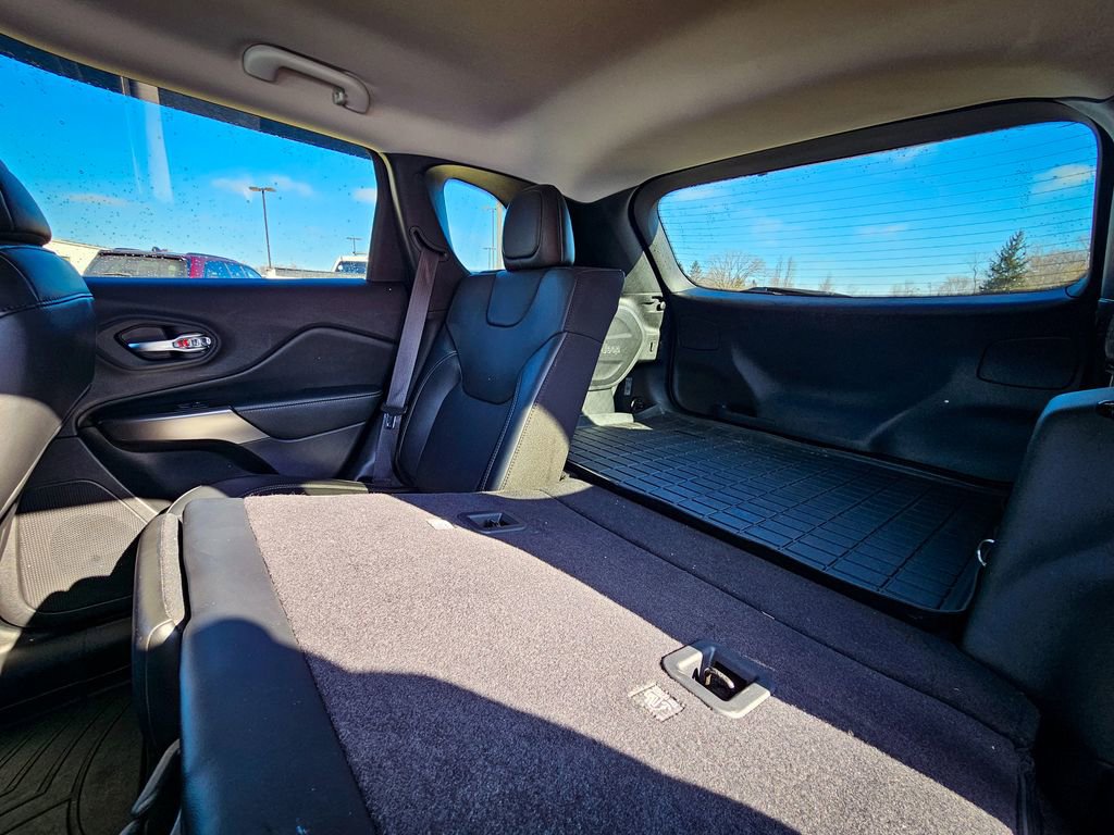 Used 2020 Jeep Cherokee Limited image 34