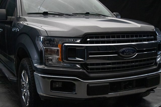 Used 2019 Ford F150 XLT w/ Equipment Group 302A Luxury image 3