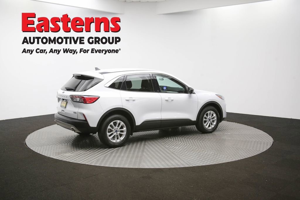 Used 2022 Ford Escape SE image 41