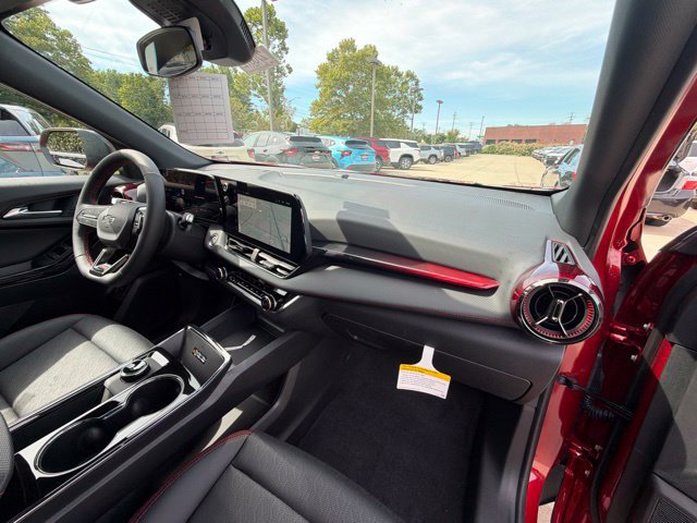 New 2027 Chevrolet Equinox RS w/ LPO, Floor Liner Package FWD image 30