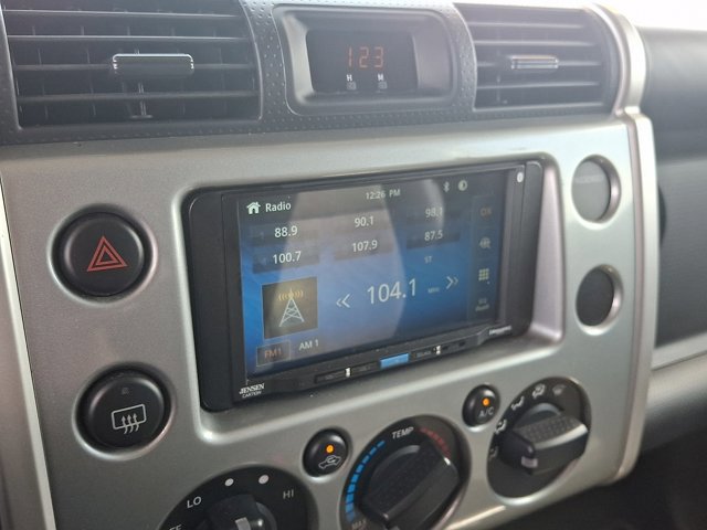 Used 2010 Toyota FJ Cruiser 4WD image 15