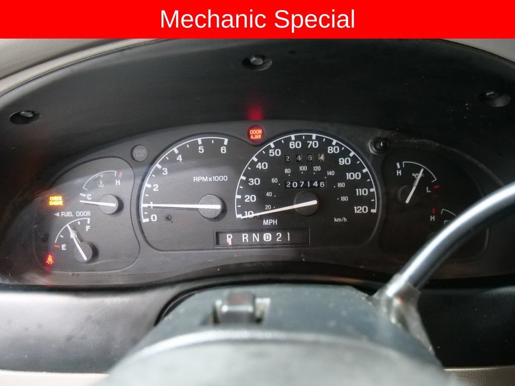 Used 1999 Ford Explorer XLT AWD/4WD image 31