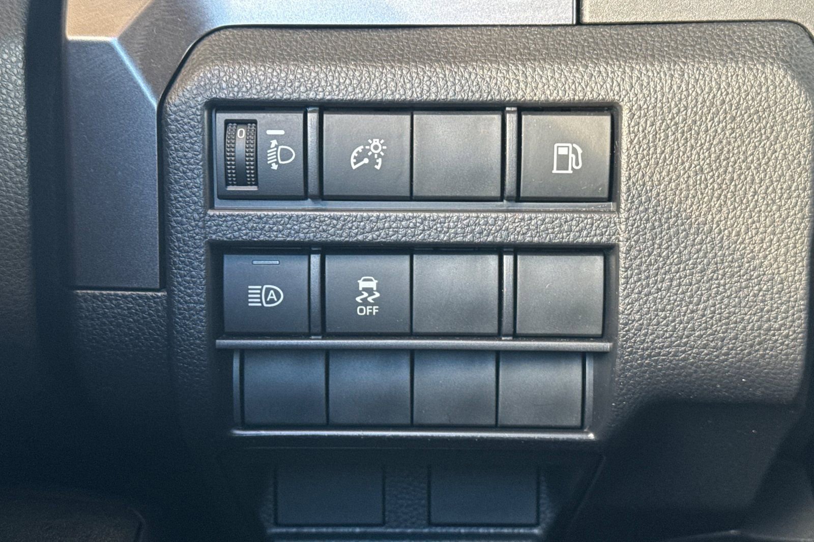 Certified 2025 Toyota 4Runner SR5 image 33